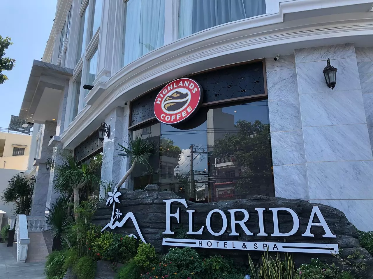Khách sạn Florida Nha Trang: viên ngọc quý tại thành phố biển