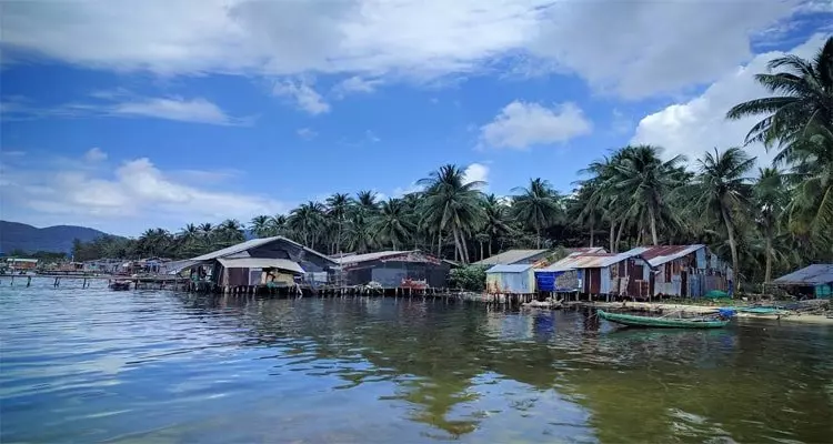 Vẻ đẹp hoang sơ của làng chài