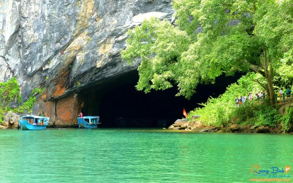 Phong Nha cave door, Quảng Bình