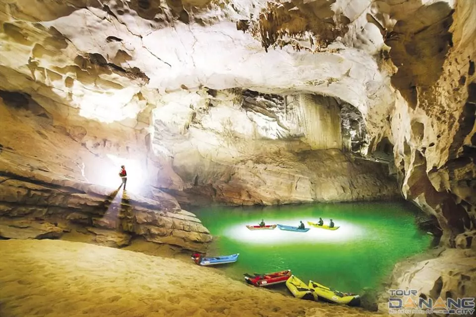 Tour Phong Nha Kẻ Bàng 1 ngày từ Huế