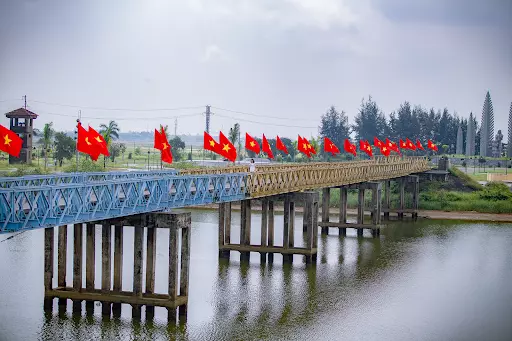 du lịch Quảng Bình tham quan vĩ tuyến 17