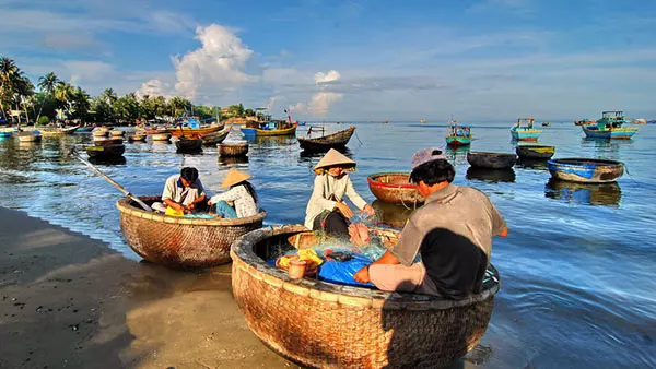 làng chài Hàm Ninh - vé máy bay đi Phú Quốc