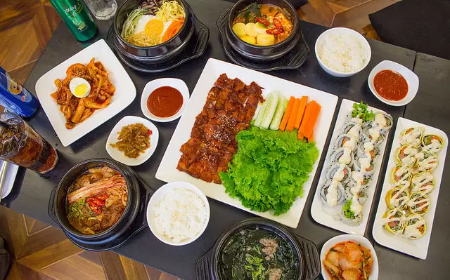 bibimbap-korean-food-quan-an-han-quoc-go-vap