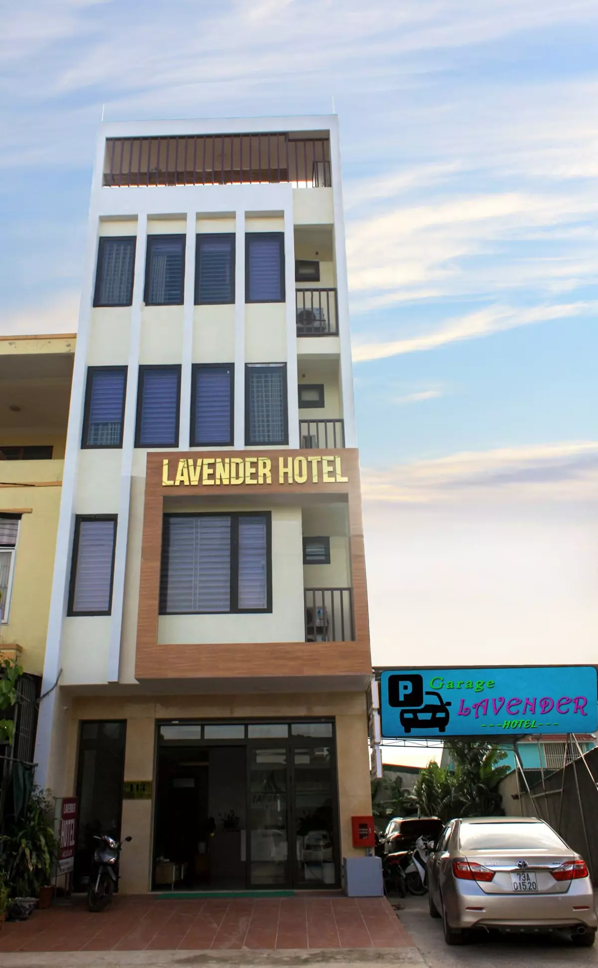 Mặt trước của Lavender Hotel