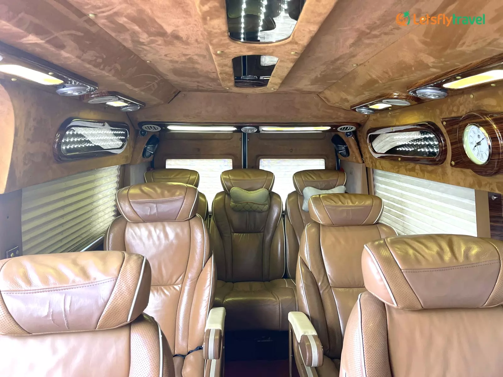 Nội thất Xe Limousine 9 chỗ