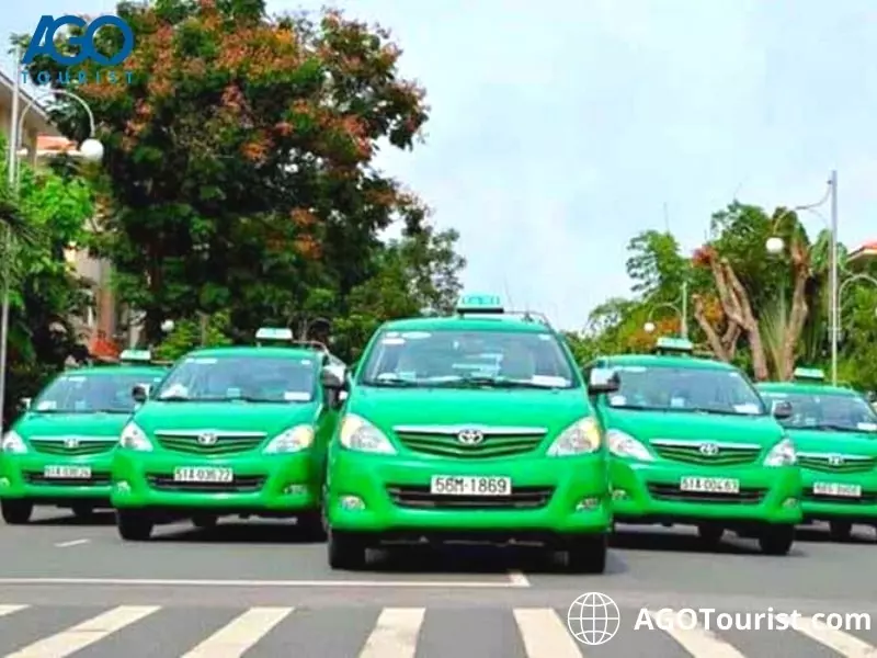 Taxi một loại phương tiện đi lại phổ biến ở Đà Lạt