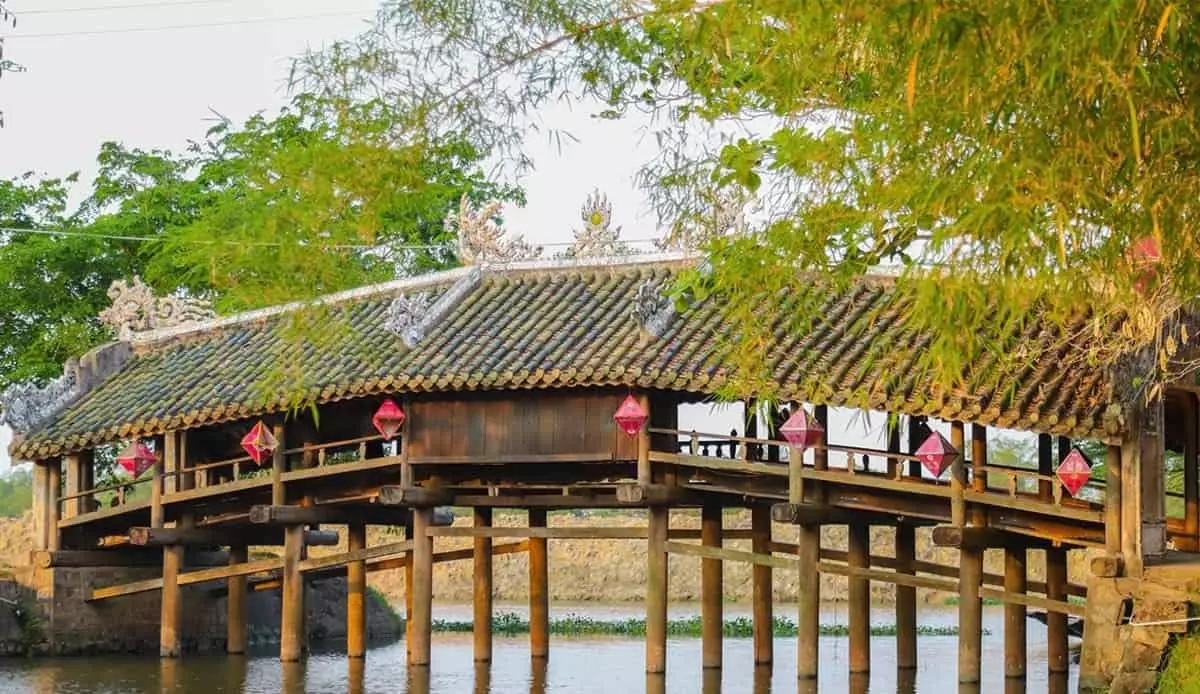 Tour đầm Lập An Lăng Cô Huế 1 ngày