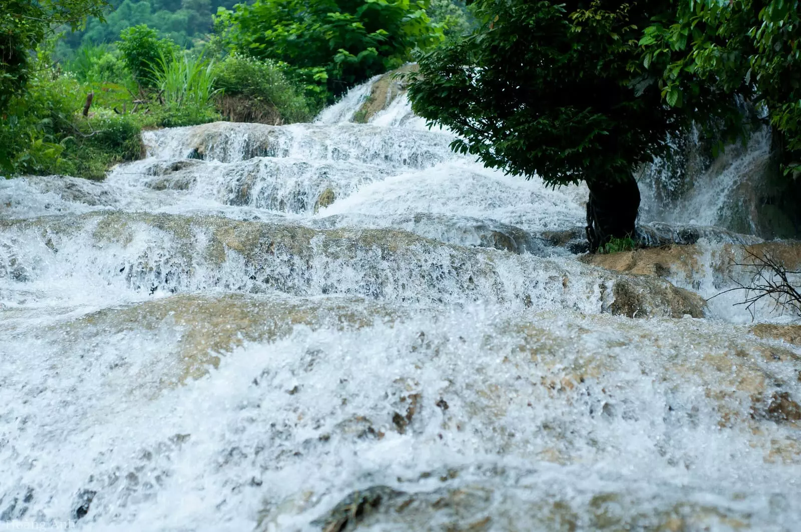 quang cảnh thác hiêu