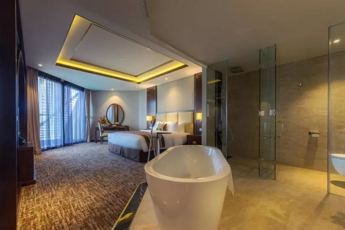 Royal Beach Boton Blue Hotel & Spa Nha Trang