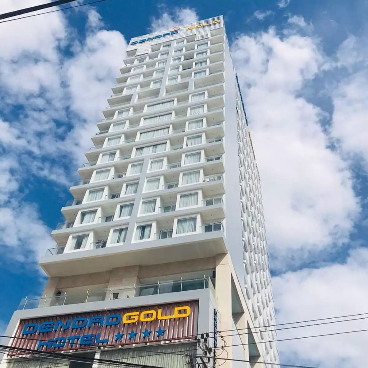 Khách sạn Dendro Gold Nha Trang 4*