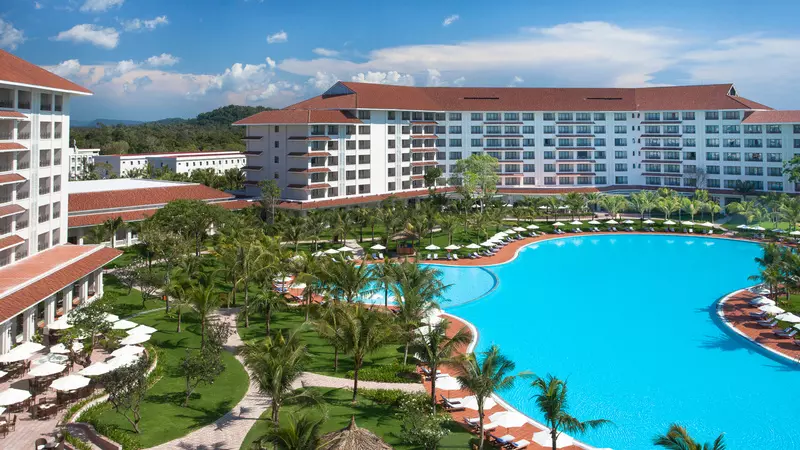 Vinpearl Resort & Golf mang phong cách kiến trúc cổ điển Châu Âu