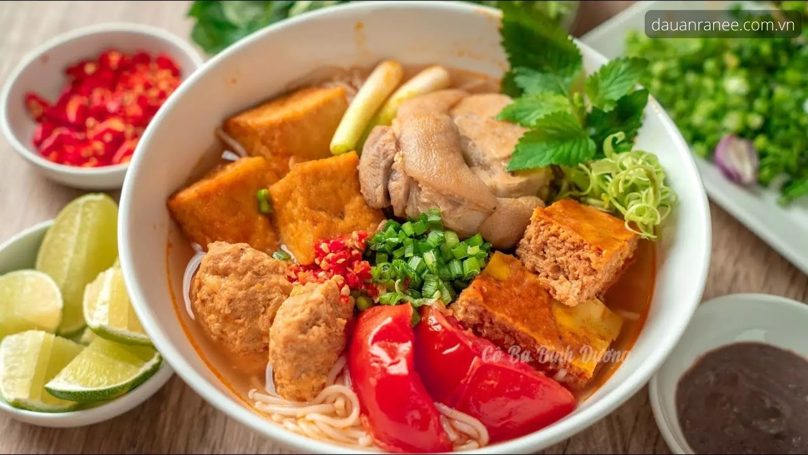 Bún riêu