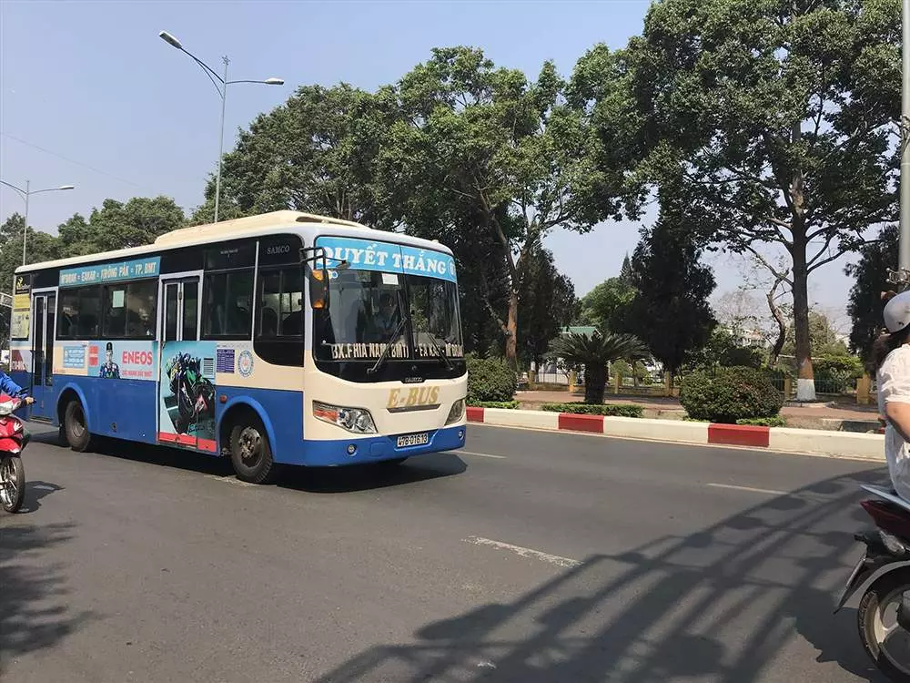 Lộ trình đi đến thác bằng xe bus