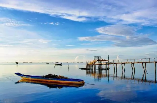 Làng chài Hàm Ninh