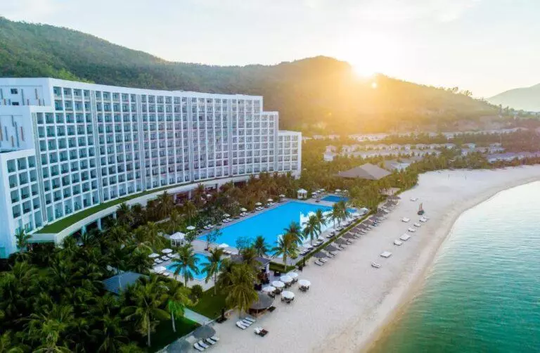 Vinpearl Discovery Sealink Nha Trang