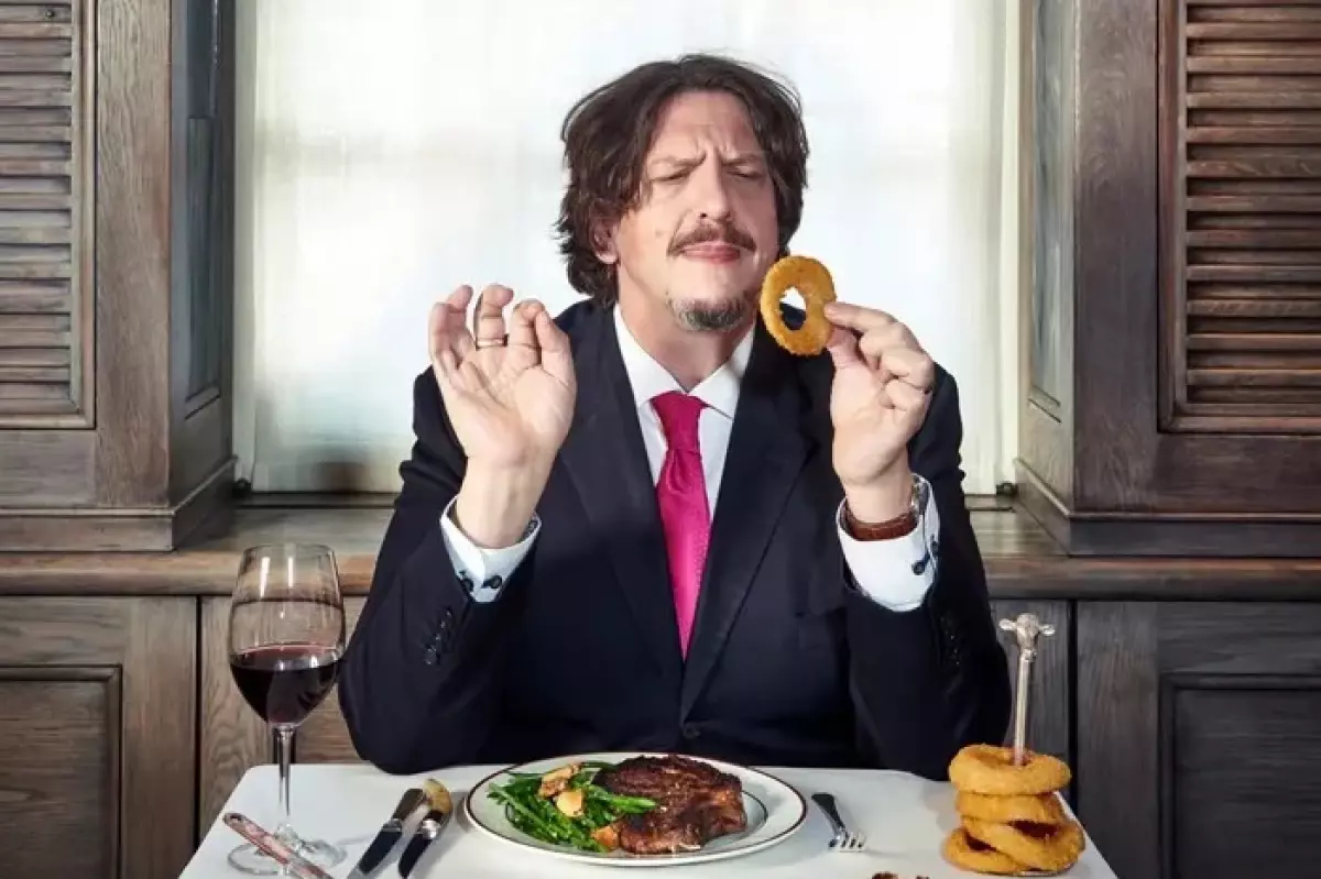 Nhà phê bình ẩm thực nổi tiếng Jay Rayner