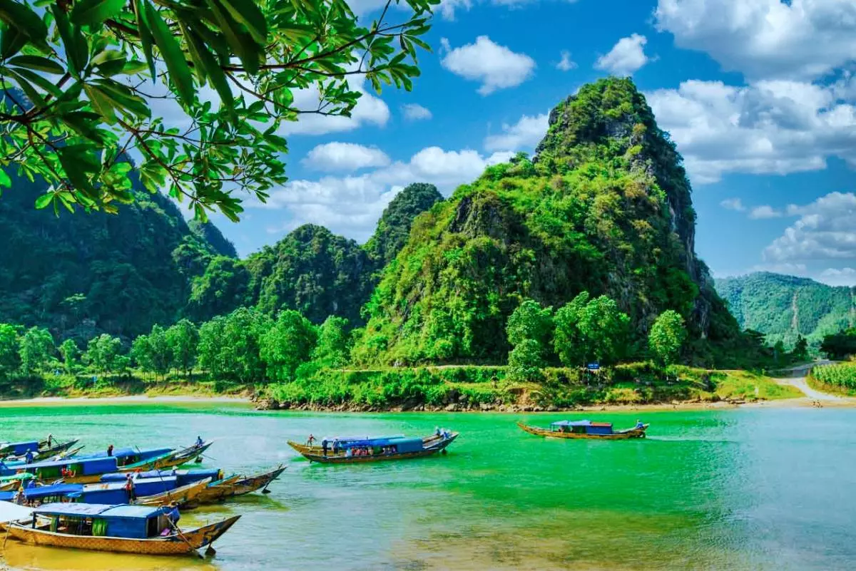 Tour Huế - Động Phong Nha - Động Thiên Đường 2 ngày 1 đêm