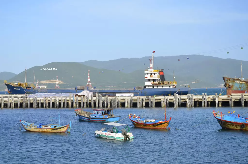 Cảng cầu đá Nha Trang