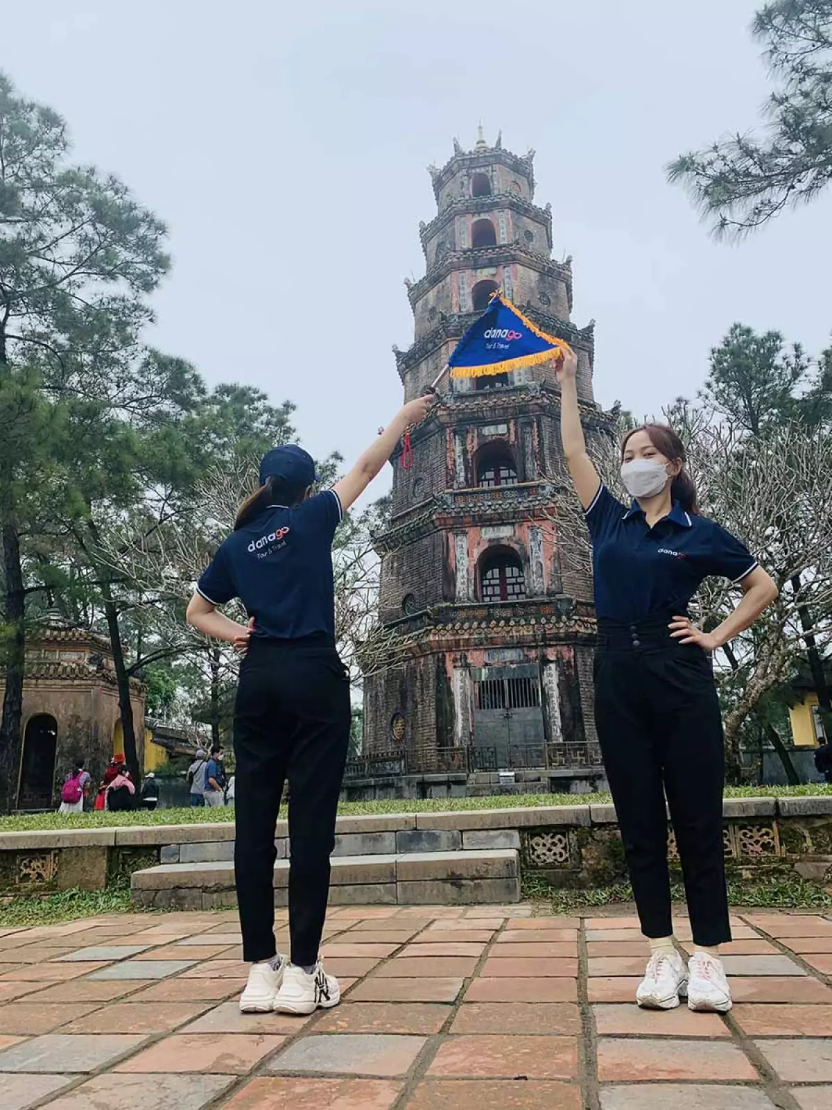 Tour Huế 1 Ngày: Chùa Thiên Mụ