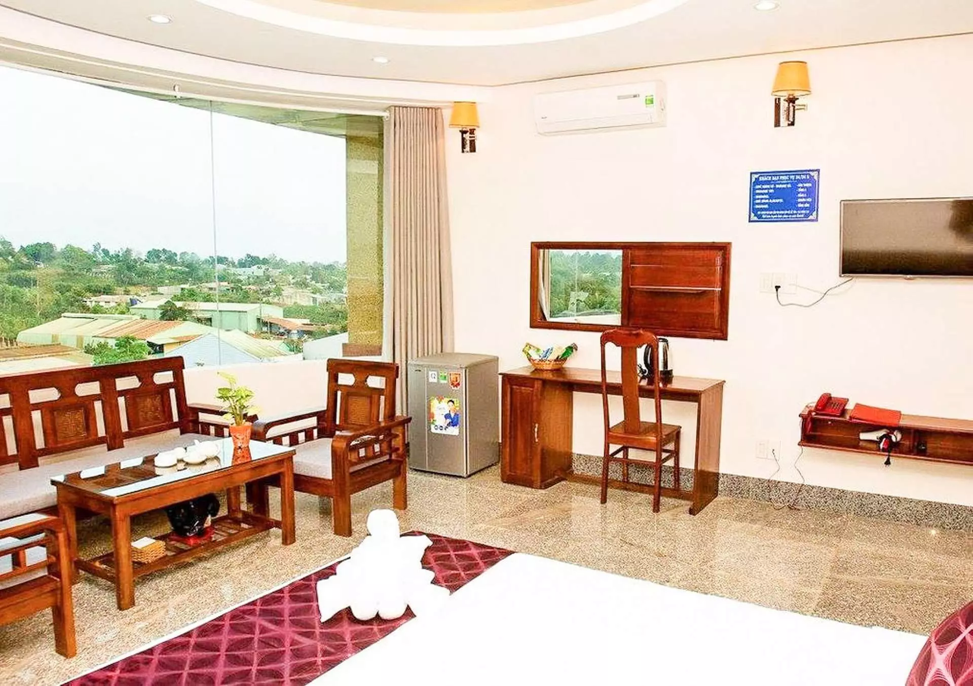 Hoàng Vũ Biển Hồ Hotel - Khách sạn ở Pleiku