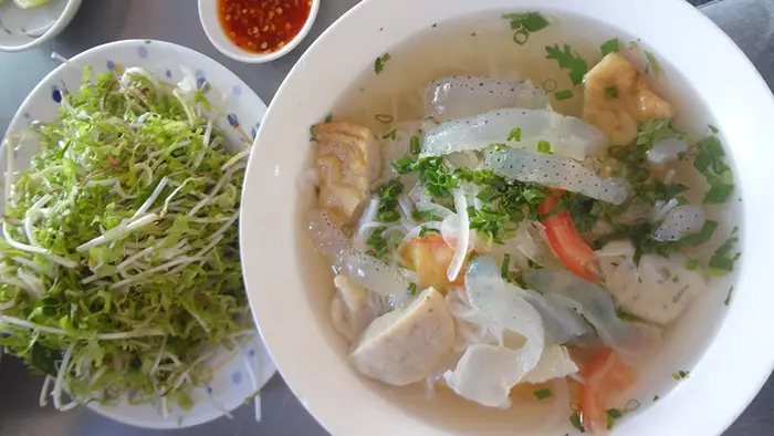 Bún sứa - đặc sản Nha Trang