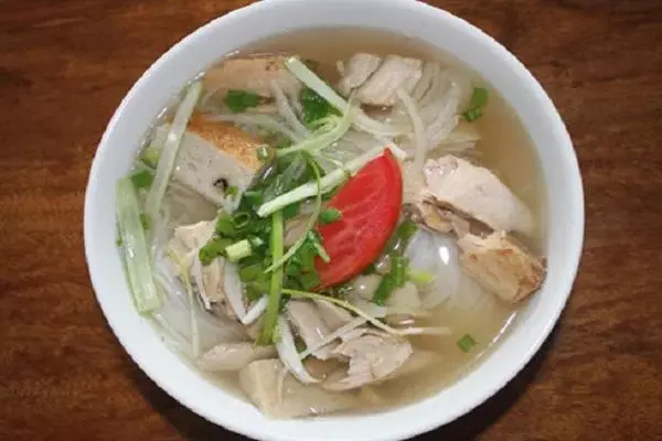 Bánh canh cá dầm đặc sản buôn mê thuột