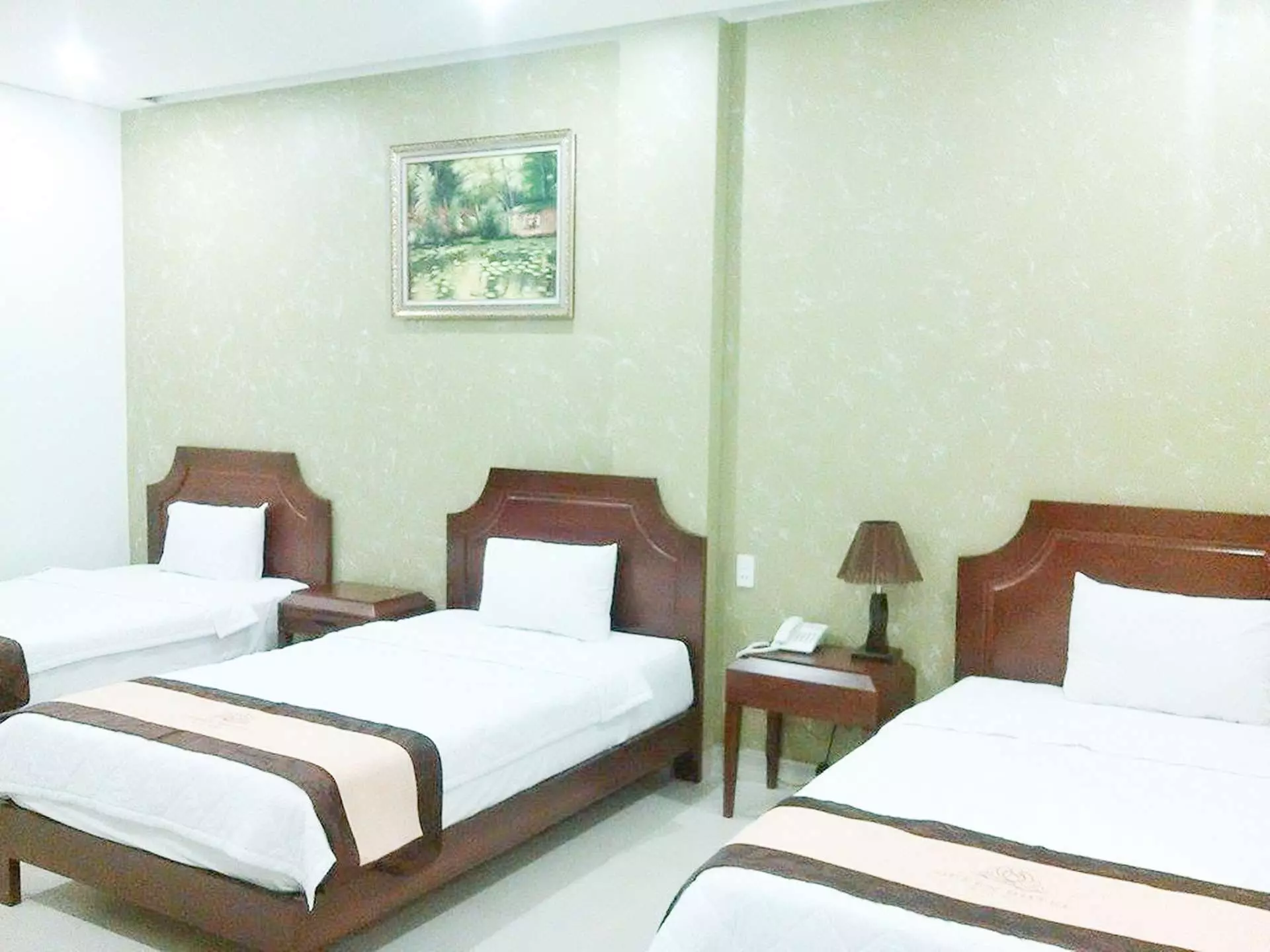 Queen Hotel Pleiku - Khách sạn Gia Lai dưới 500,000 VNĐ