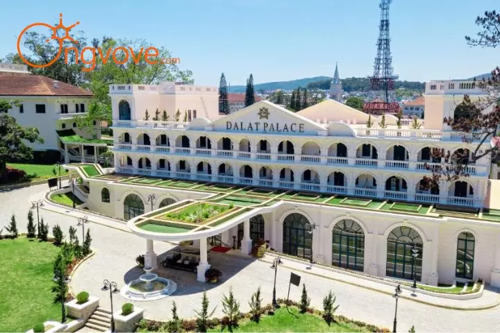 Khách sạn Dalat Palace