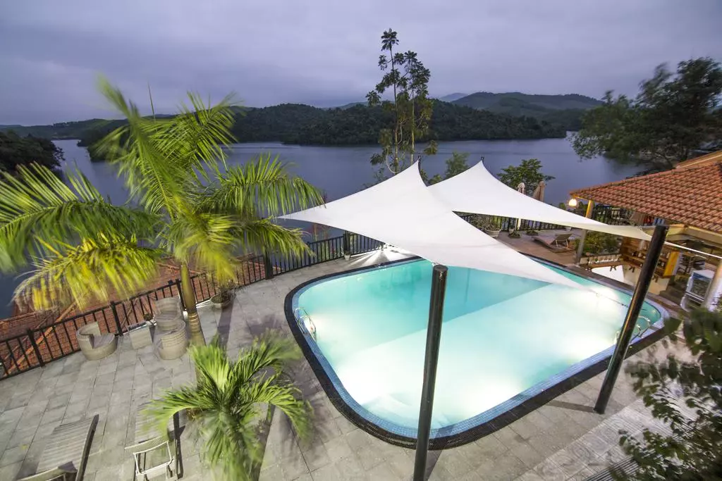 phong-nha-lake-house-resort-quang-binh