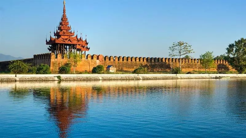 Cung điện Mandalay - Địa điểm không thể bỏ qua khi du lịch Myanmar