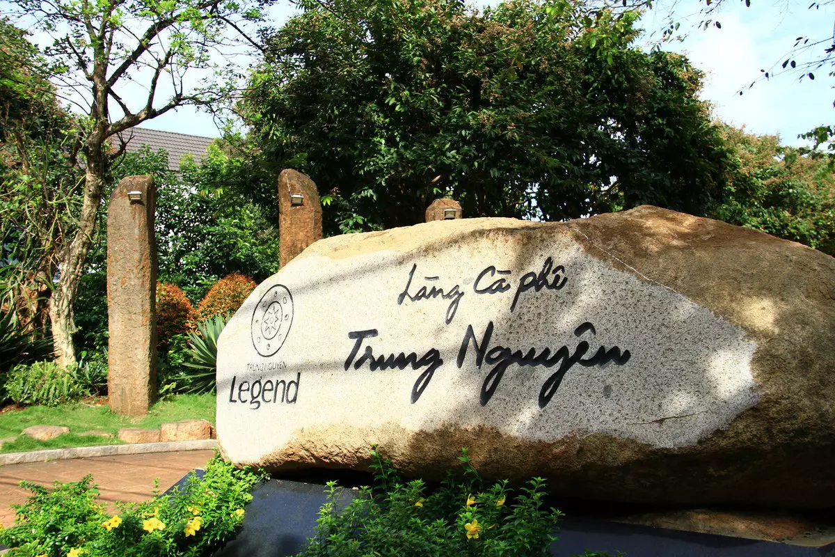 lang-ca-phe-trung-nguyen