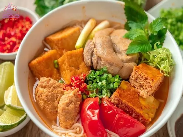 Quán bún riêu cua Huế