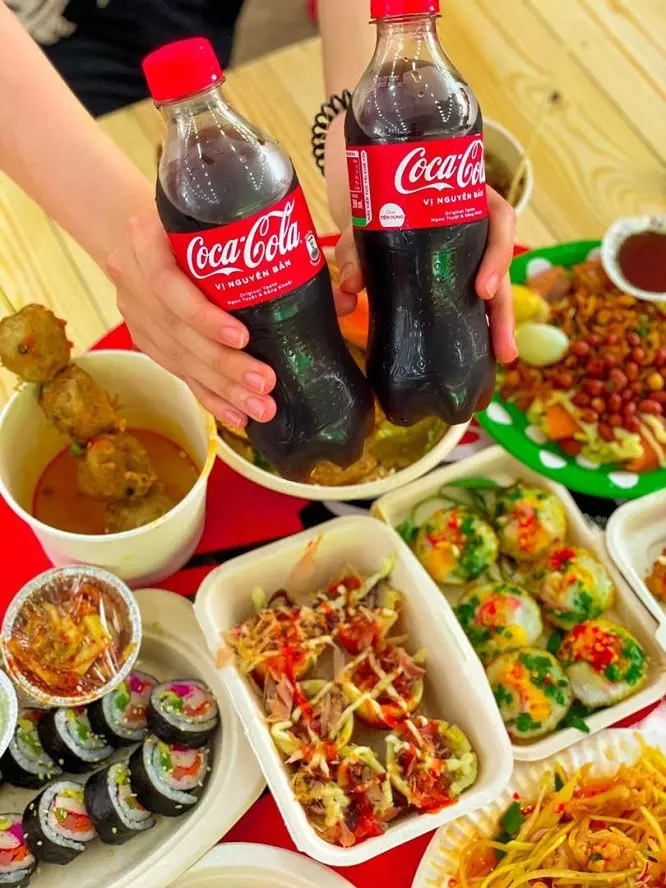 Coca-Cola mang vị ngon tuyệt diệu từ ẩm thực đường phố Việt Nam vào chiến dịch trải nghiệm ẩm thực ''Vietnam is cooking''