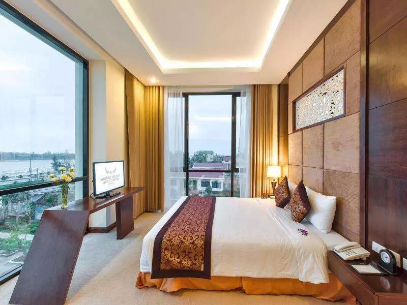 Royal Quang Binh Hotel - Khách sạn 4 sao Quảng Bình có hồ bơi