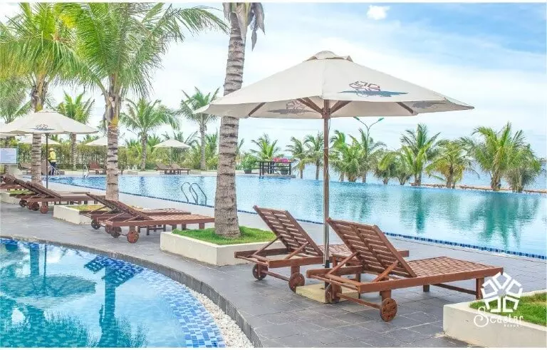 Bể bơi vô cực tại Sea Star Resort Quảng Bình được đánh giá là một trong những bể bơi ngoài trời lớn và hiện đại nhất tại các khu nghỉ dưỡng tại Quảng Bình.