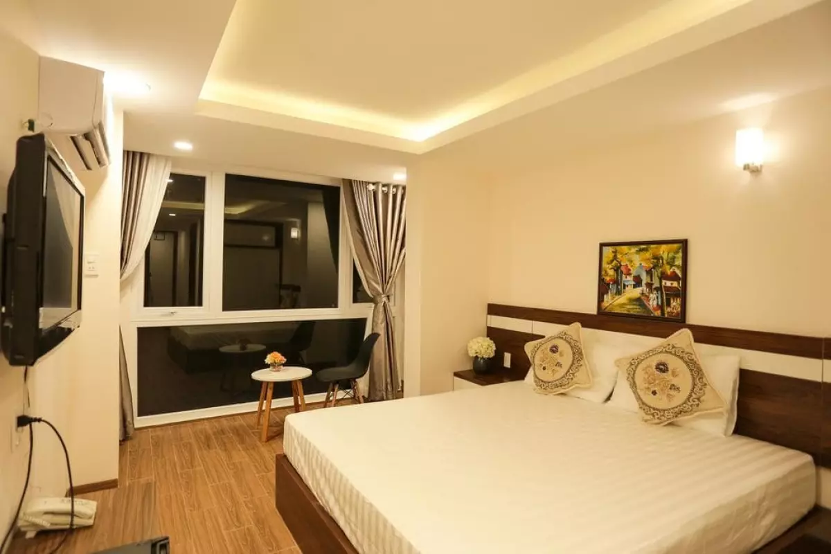 Cliff Hotel Nha Trang