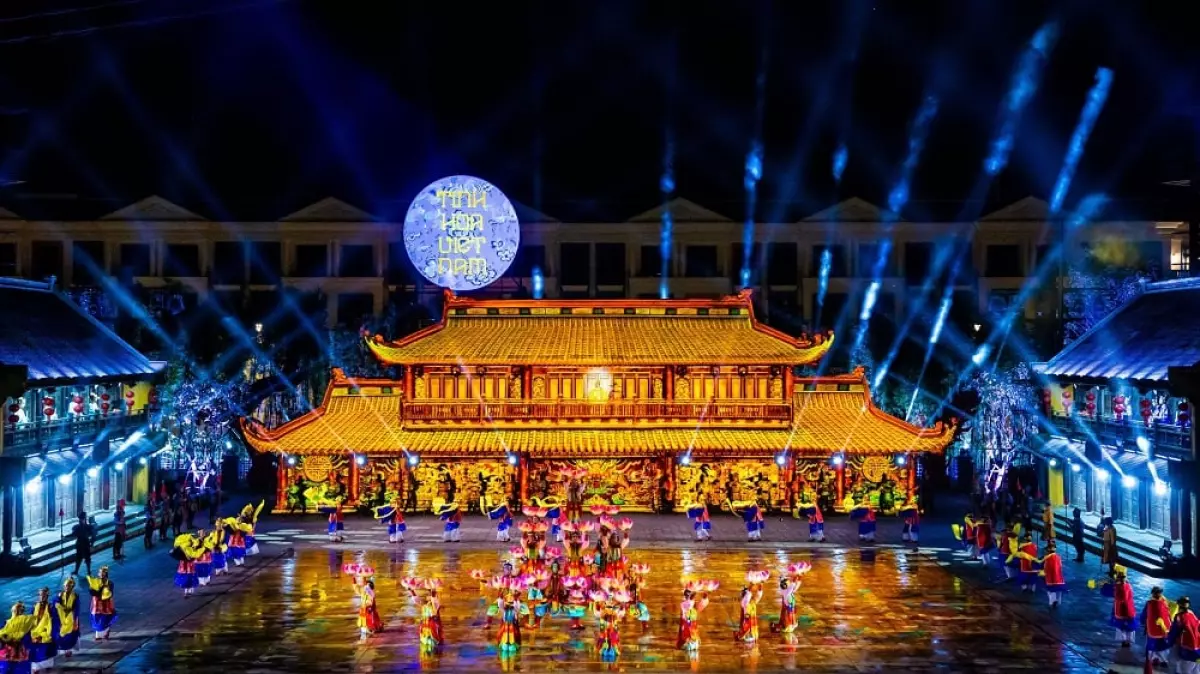 Show diễn Grand World