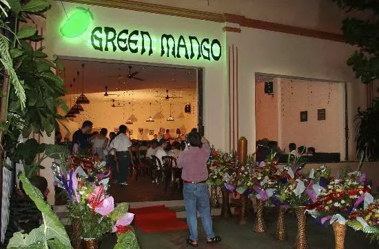 Nhà hàng Green Mango Cát Bà