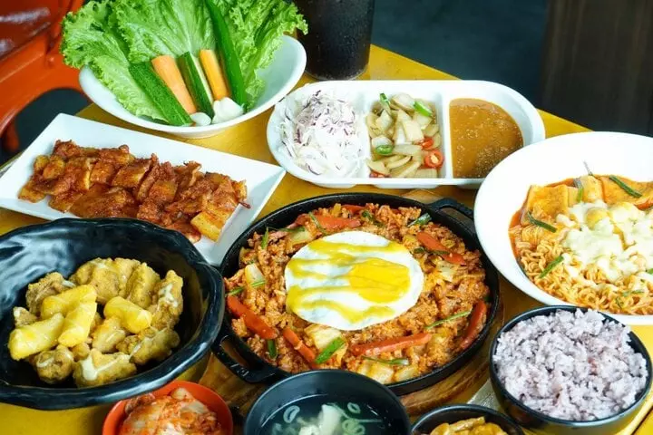 Busan Korean Food là quán ăn Hàn Quốc ngon tại TP.HCM.