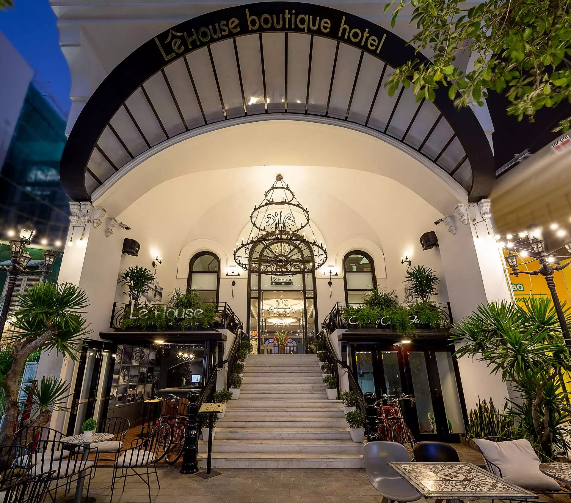 Le House Boutique Hotel khách sạn 3 sao gần biển Mỹ Khê