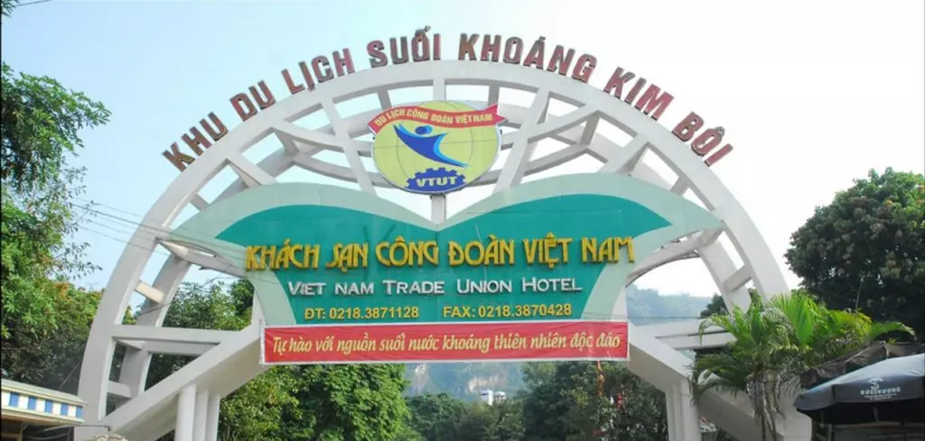 du lich suoi khoang kim boi