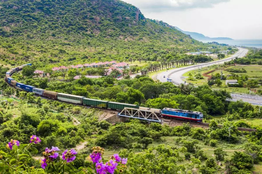 Cung đường tàu từ Sài Gòn tới Nha Trang