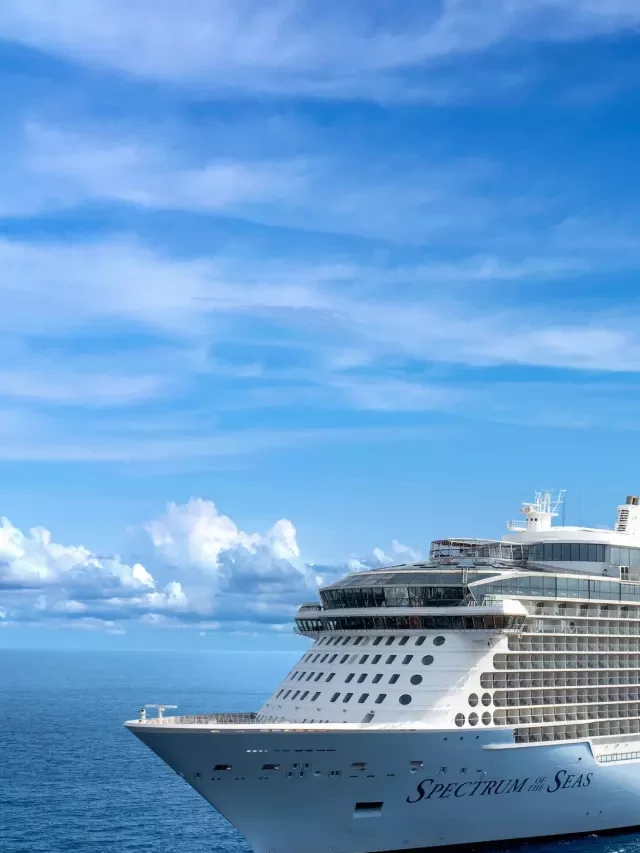   Royal Caribbean App - Ứng dụng tiện ích tuyệt vời trên du thuyền Spectrum of the Seas